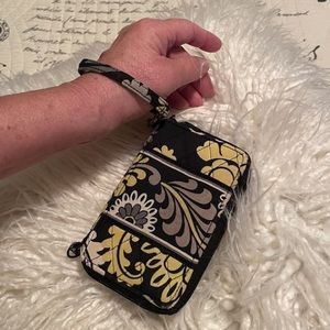 "VERA BRADLEY” Carry it all wristlet (Baroque Pattern)